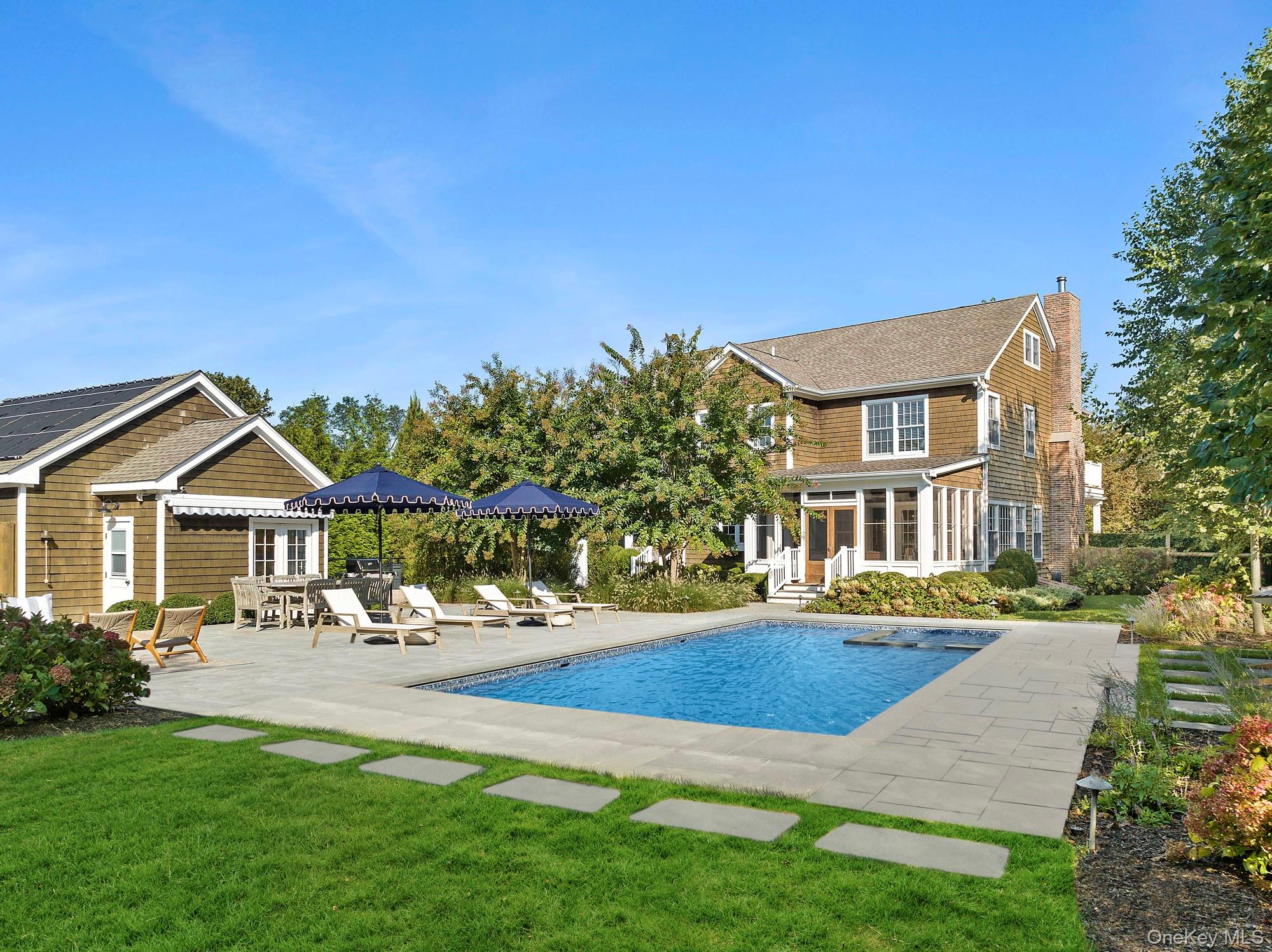 #1 photo, 590 Soundview Av Ext, מחוז סאפוק Southold , NY 11971