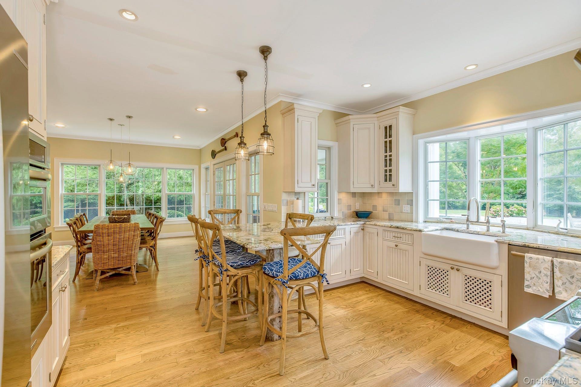 #10 photo, 590 Soundview Av Ext, מחוז סאפוק Southold , NY 11971