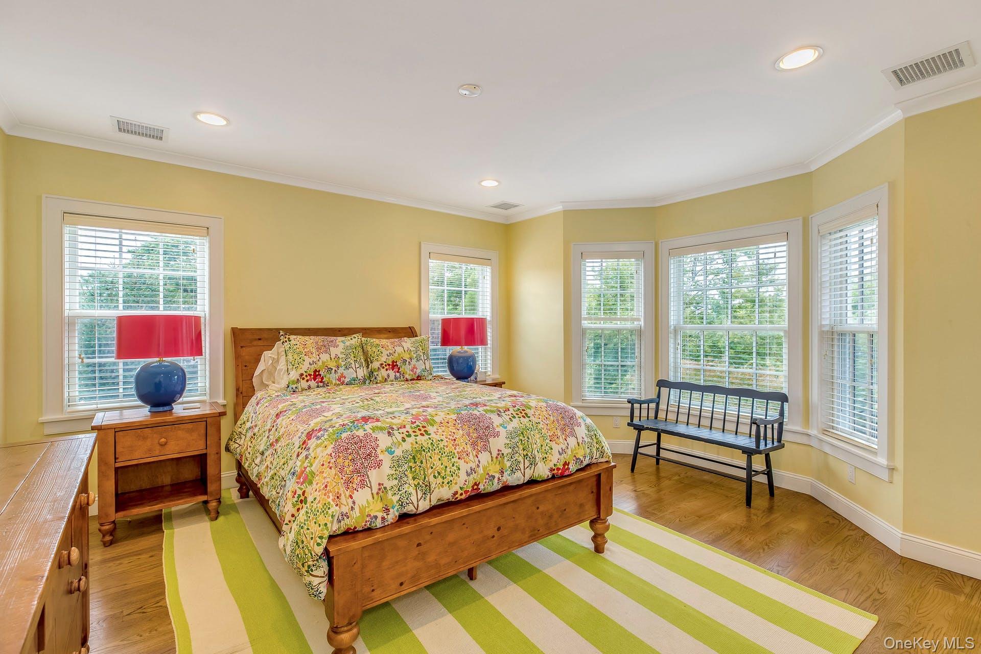 #16 photo, 590 Soundview Av Ext, מחוז סאפוק Southold , NY 11971