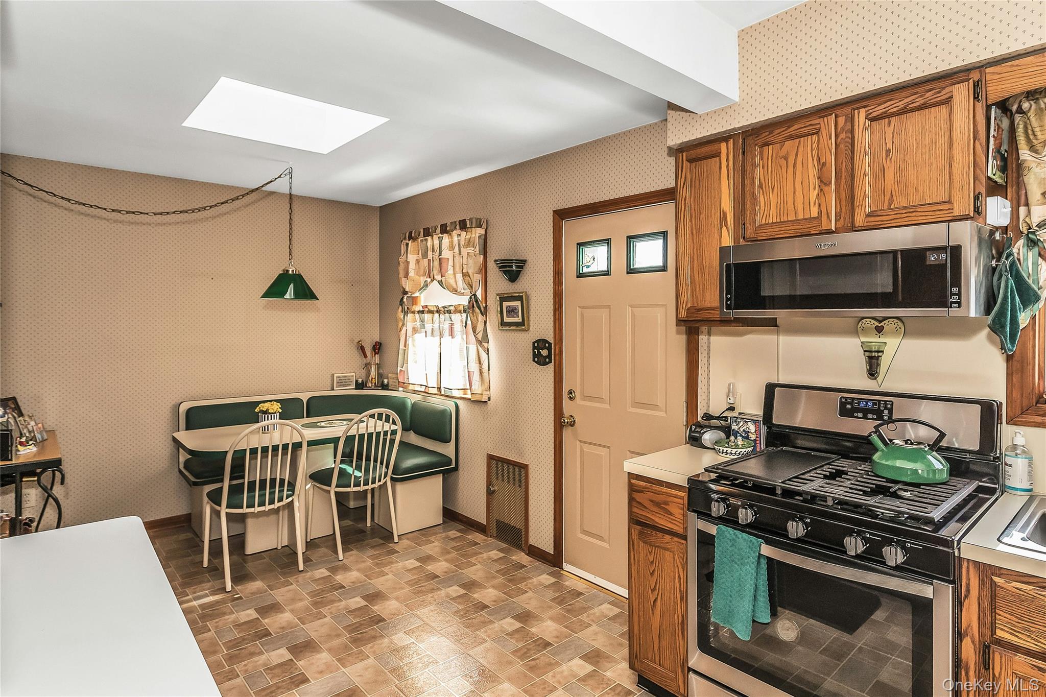 #8 photo, 8 3rd Place, गार्डन सिटी Garden City , NY 11530