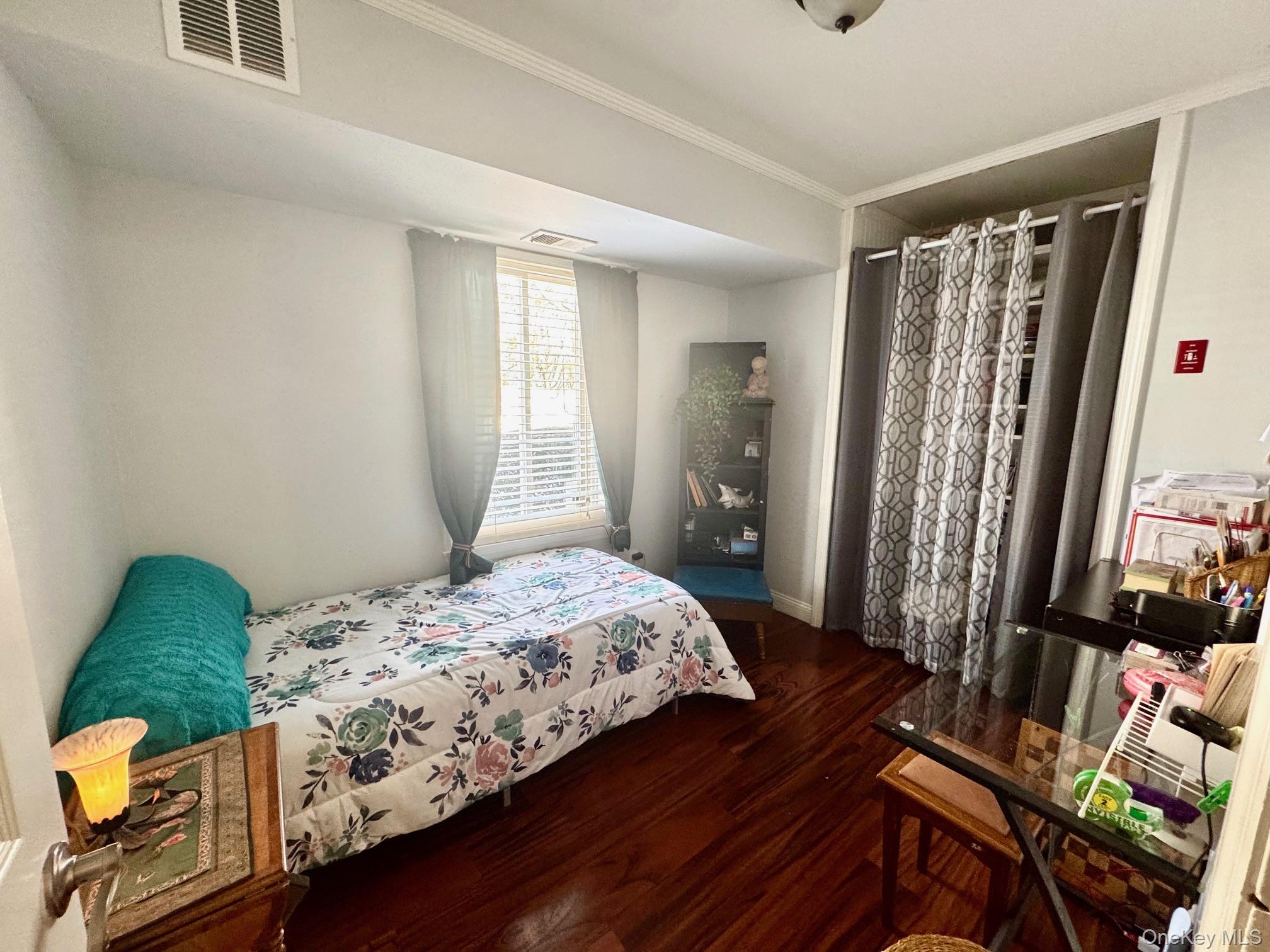 #8 photo, 1 Aspen Court, Coram , NY 11727