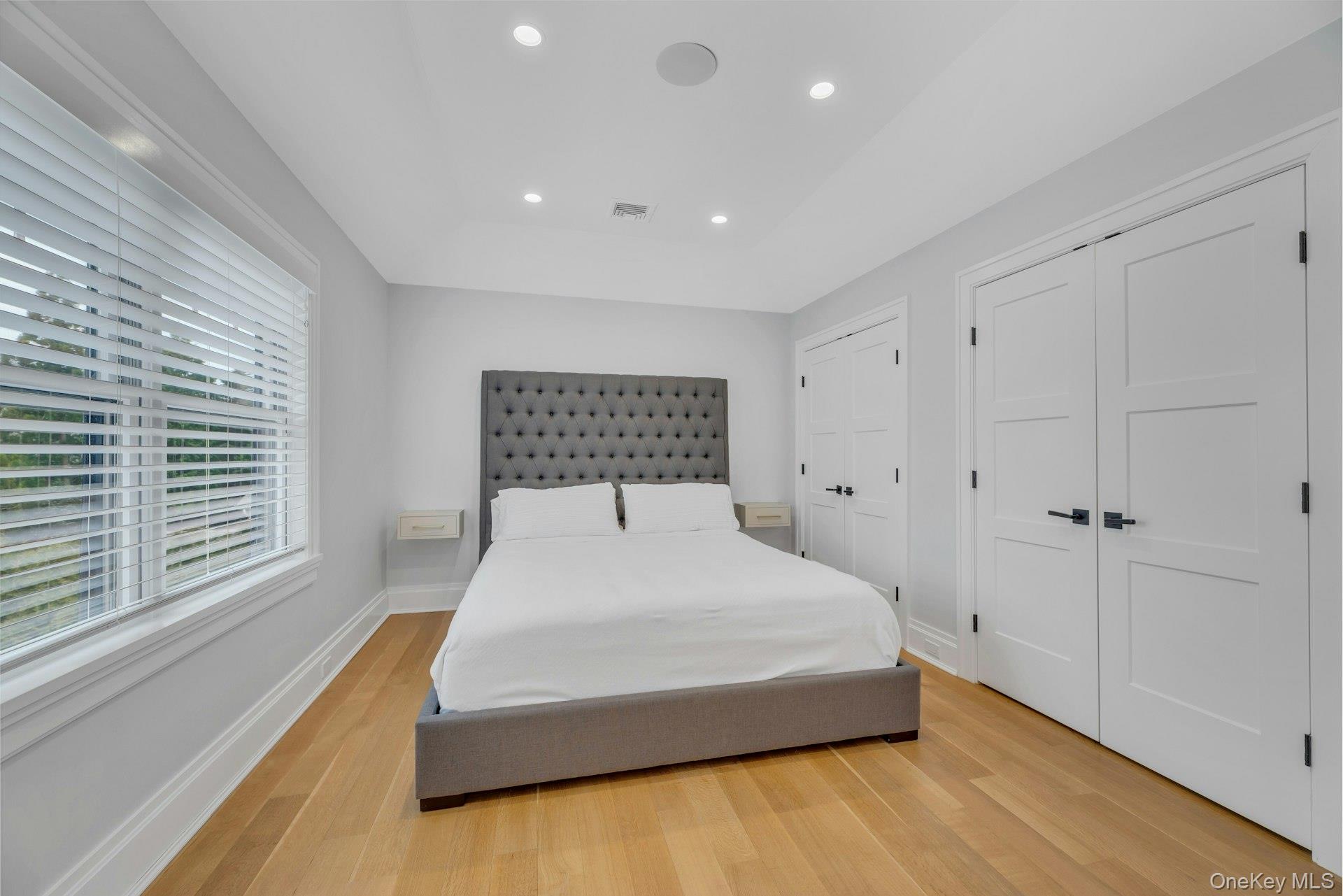 #14 photo, 165 Marine Place, Greenport , NY 11944