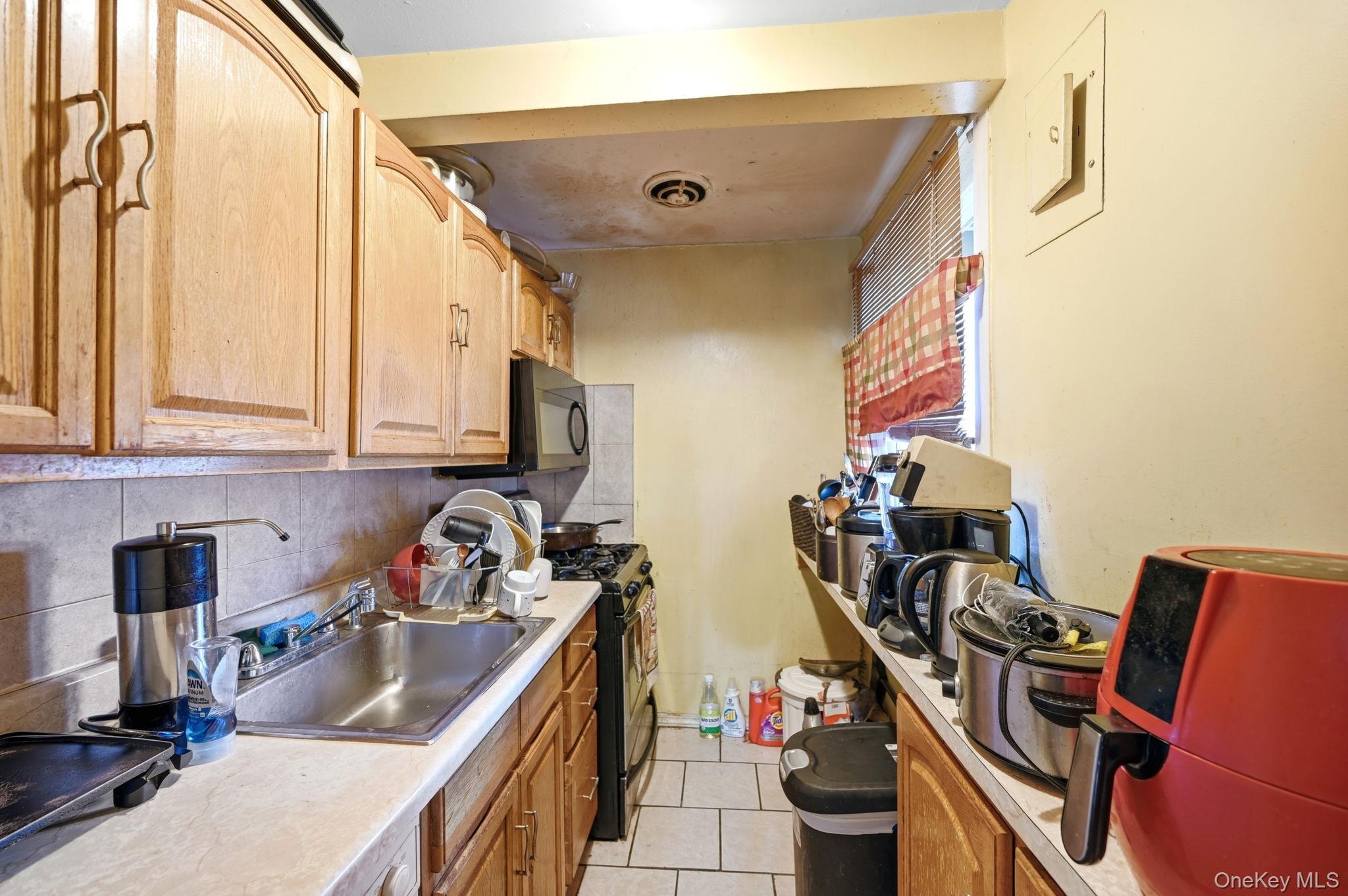 #14 photo, 1 Wyndover Woods Lane, 뉴욕주 White Plains , NY 10603