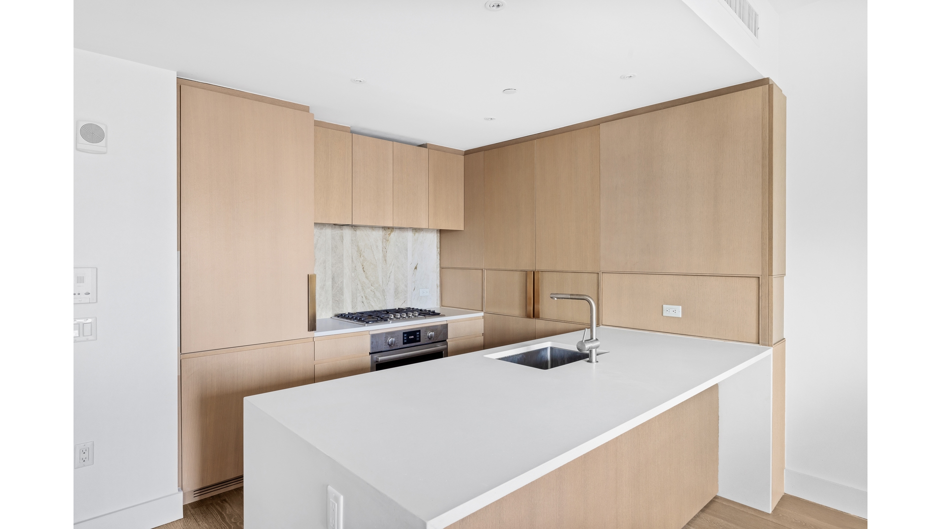 #8 photo, 10 NEVINS Street, 브루클린 Downtown Brooklyn , NY 11217