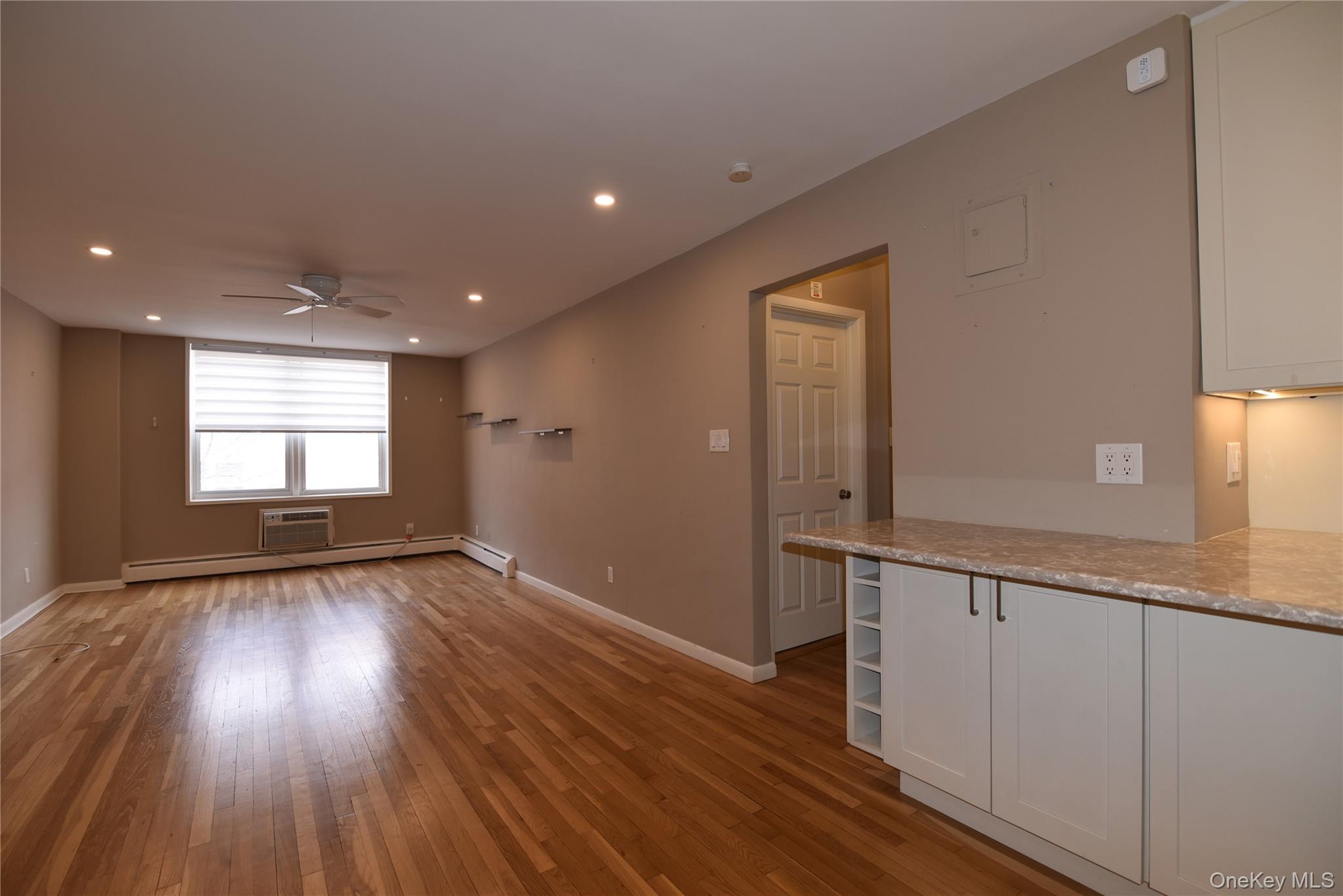 #15 photo, 54-44 Little Neck Parkway, Little Neck , NY 11362