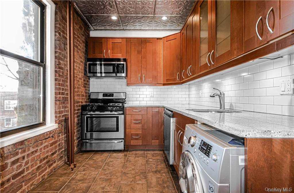 #12 photo, 84-02 Beverly Road, קווינס Kew Gardens , NY 11415