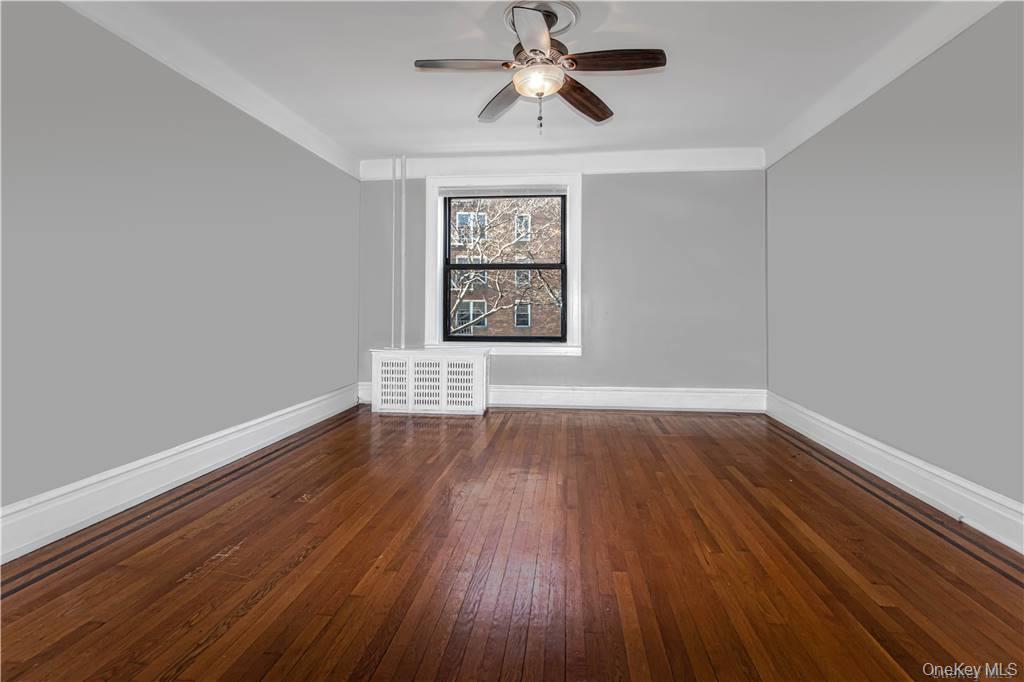 #5 photo, 84-02 Beverly Road, קווינס Kew Gardens , NY 11415