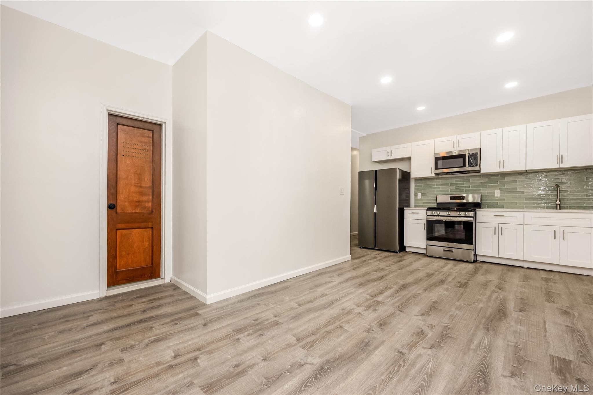 #5 photo, 6212 60th Drive, Куинс ‖ Maspeth , NY 11378