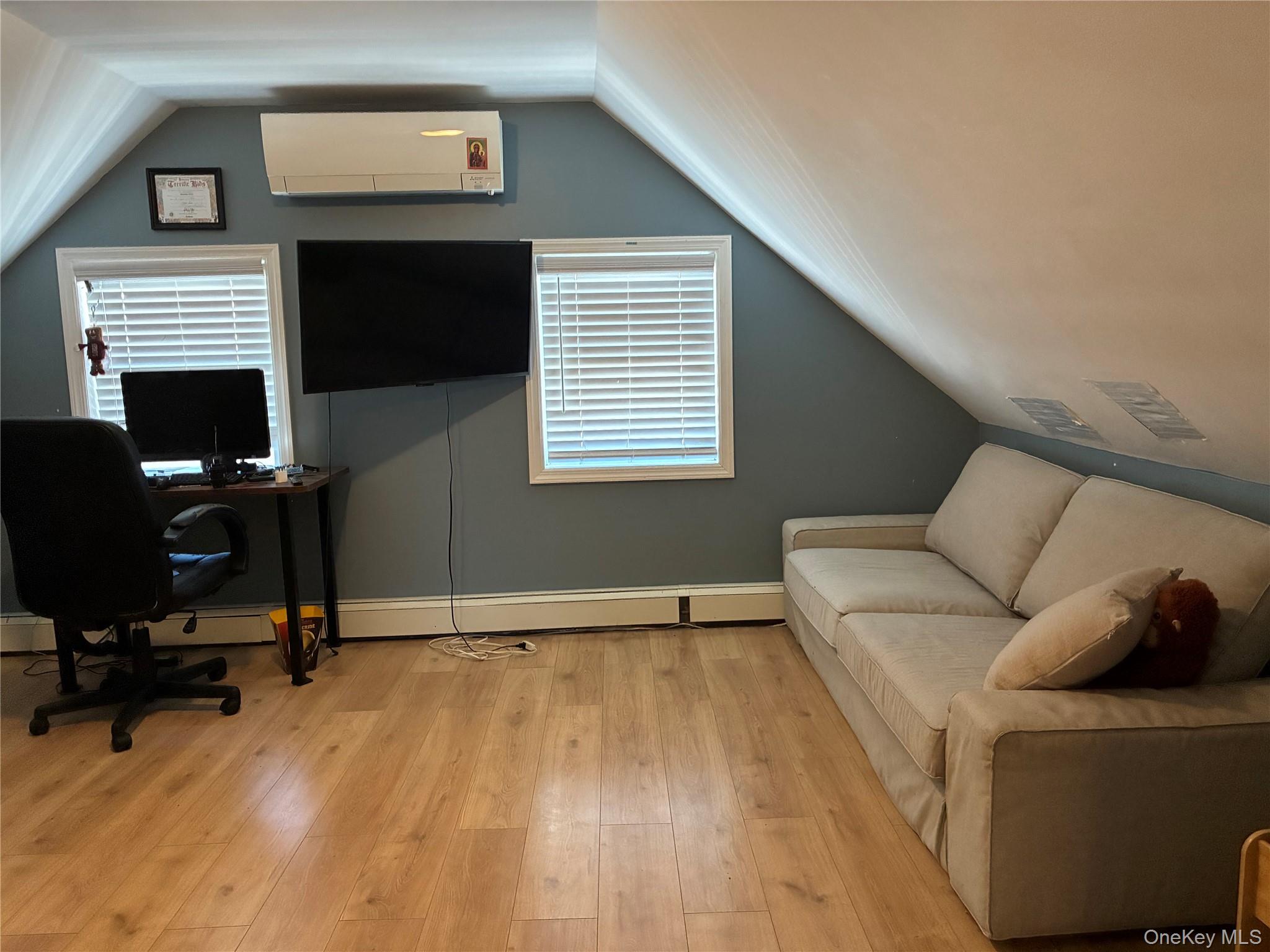 #20 photo, 65 Morning Glory Road, Levittown , NY 11756