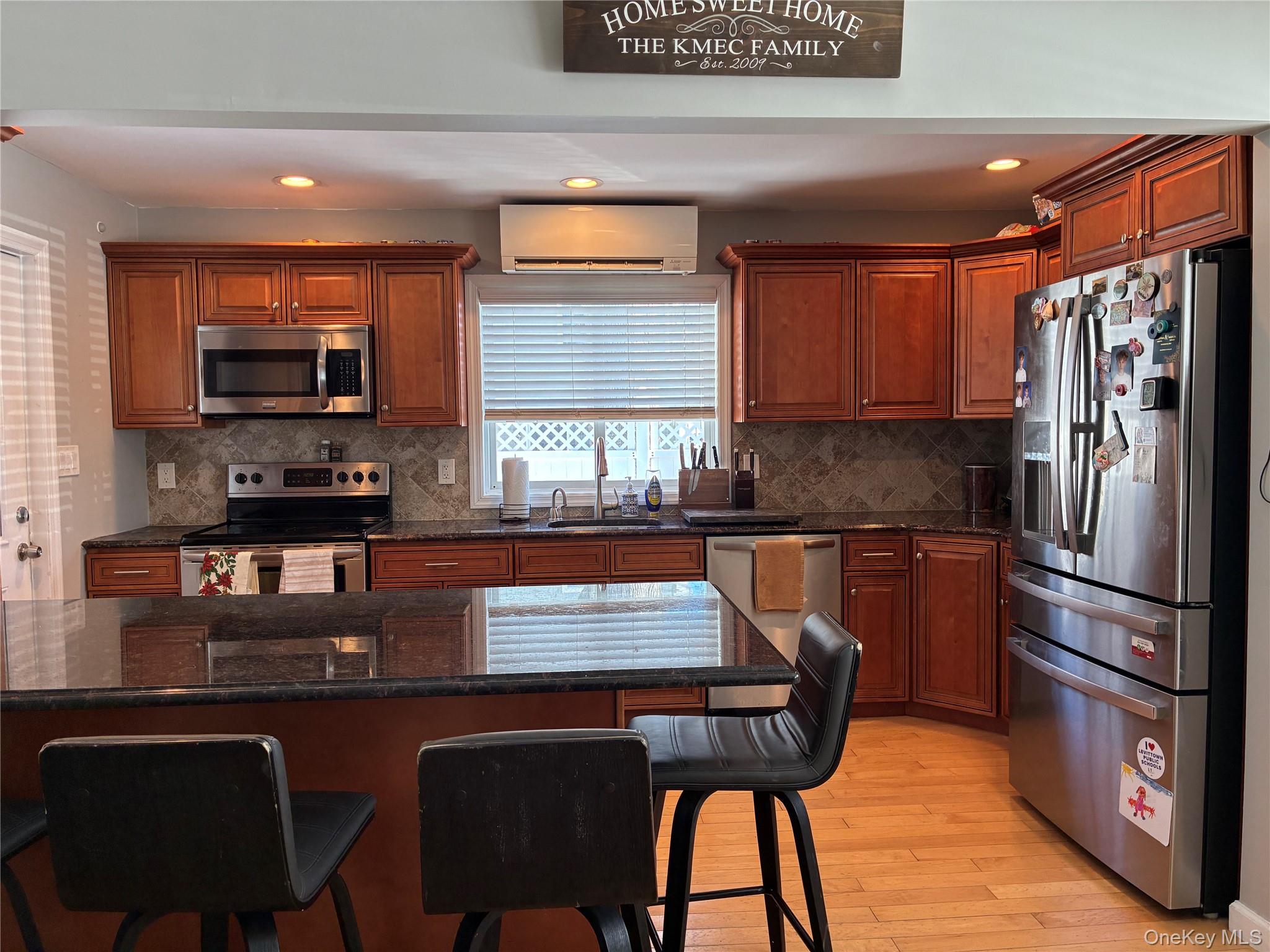 #7 photo, 65 Morning Glory Road, Levittown , NY 11756