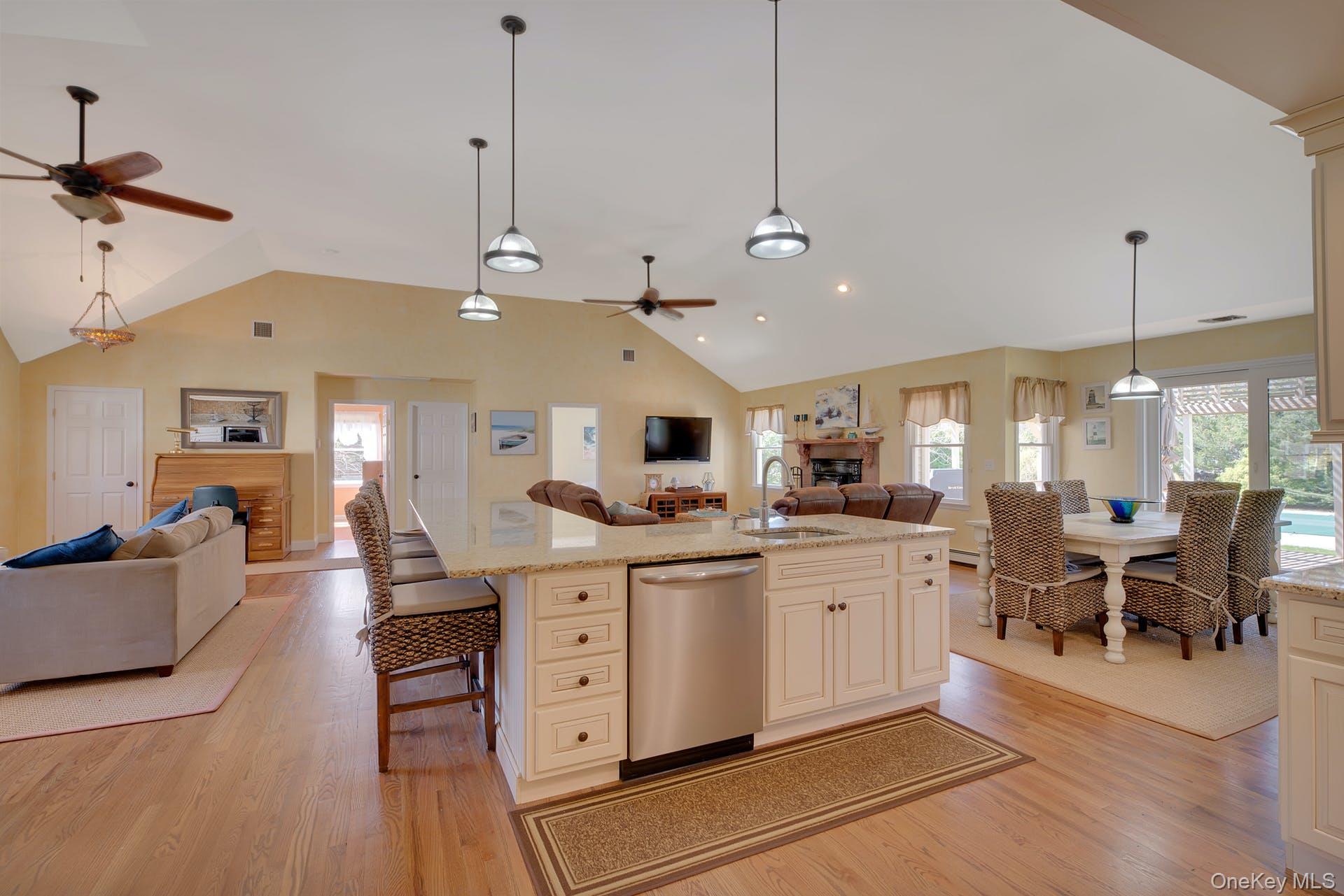 #4 photo, 3045 Rocky Point Road, East Marion , NY 11939