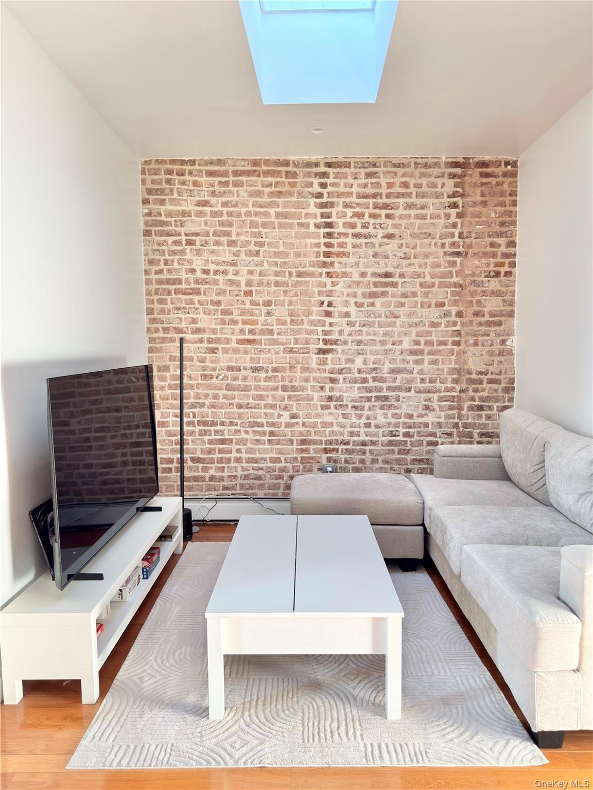 #9 photo, 296 Eldert Lane, 브루클린 Brooklyn , NY 11208