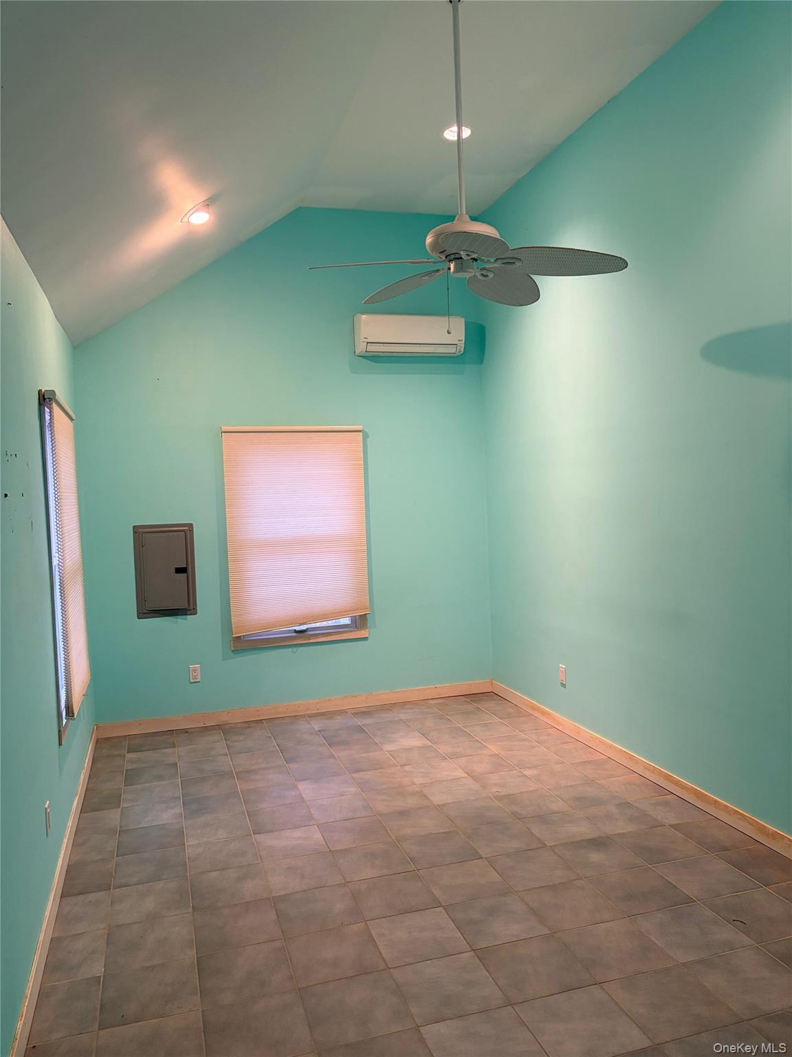 #3 photo, 93 Revilo Avenue, Shirley , NY 11967