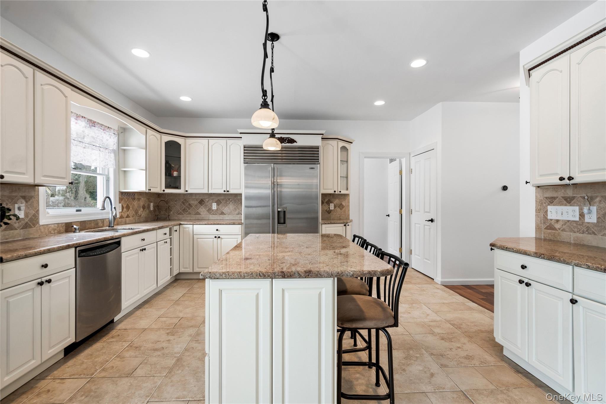 #11 photo, 5 Pine Street, מחוז נסאו Plainview , NY 11803