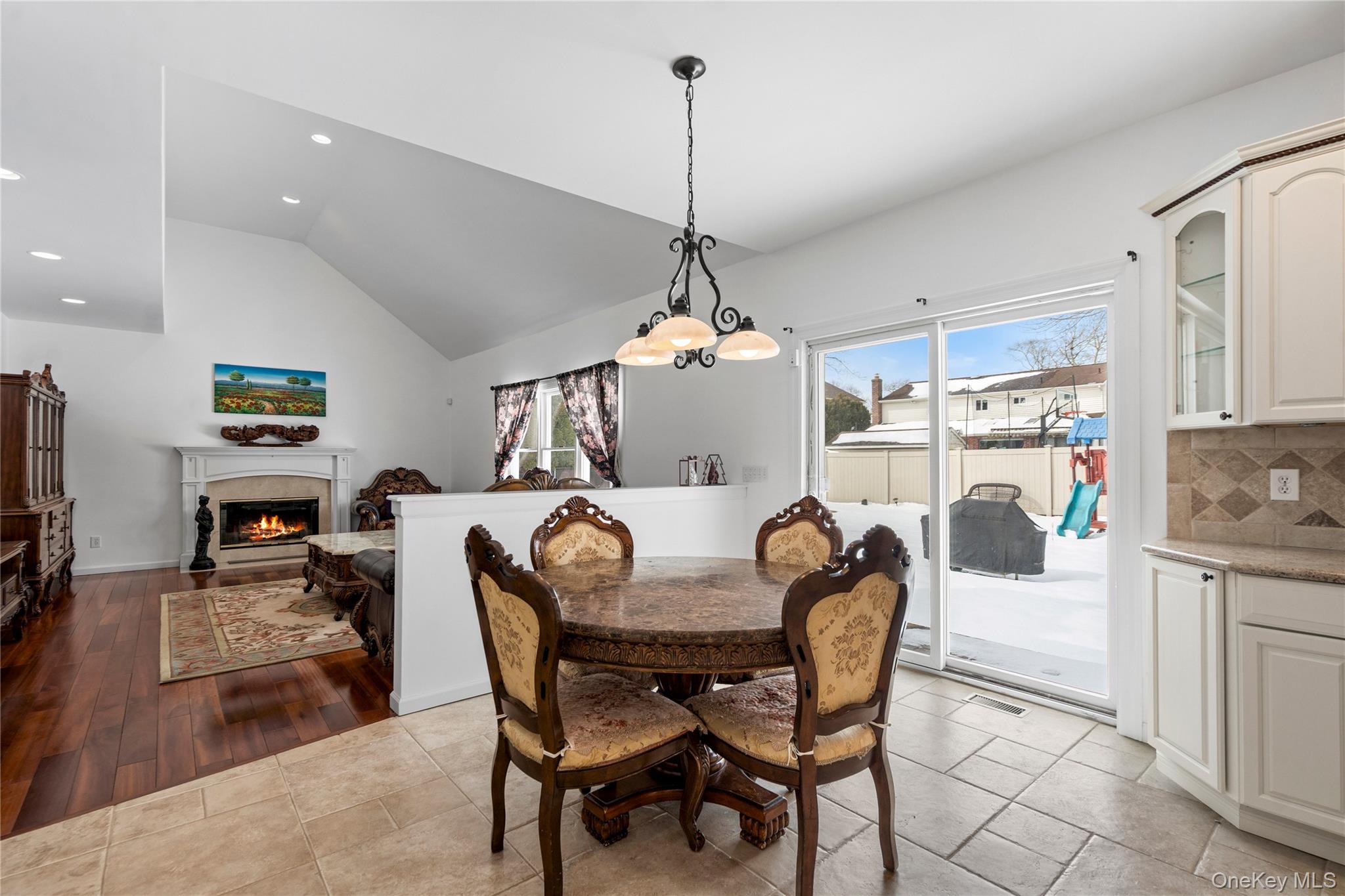 #14 photo, 5 Pine Street, מחוז נסאו Plainview , NY 11803