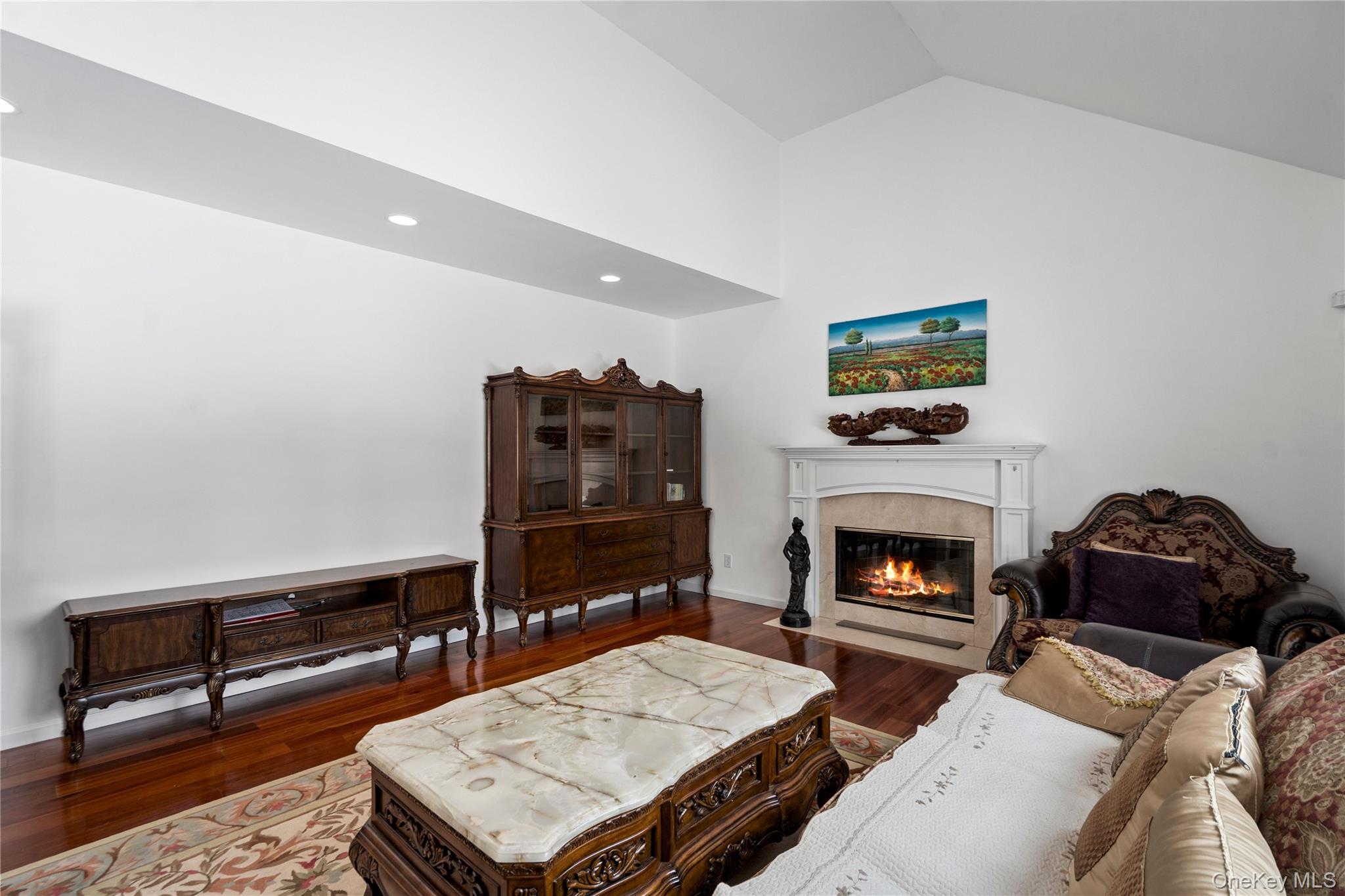 #16 photo, 5 Pine Street, מחוז נסאו Plainview , NY 11803