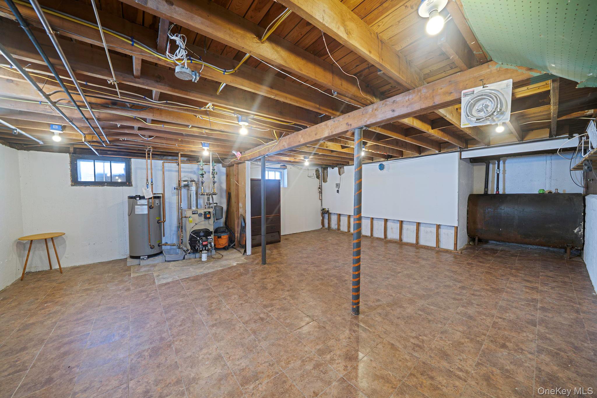 #14 photo, 122 Weaver Road, West Sayville , NY 11796