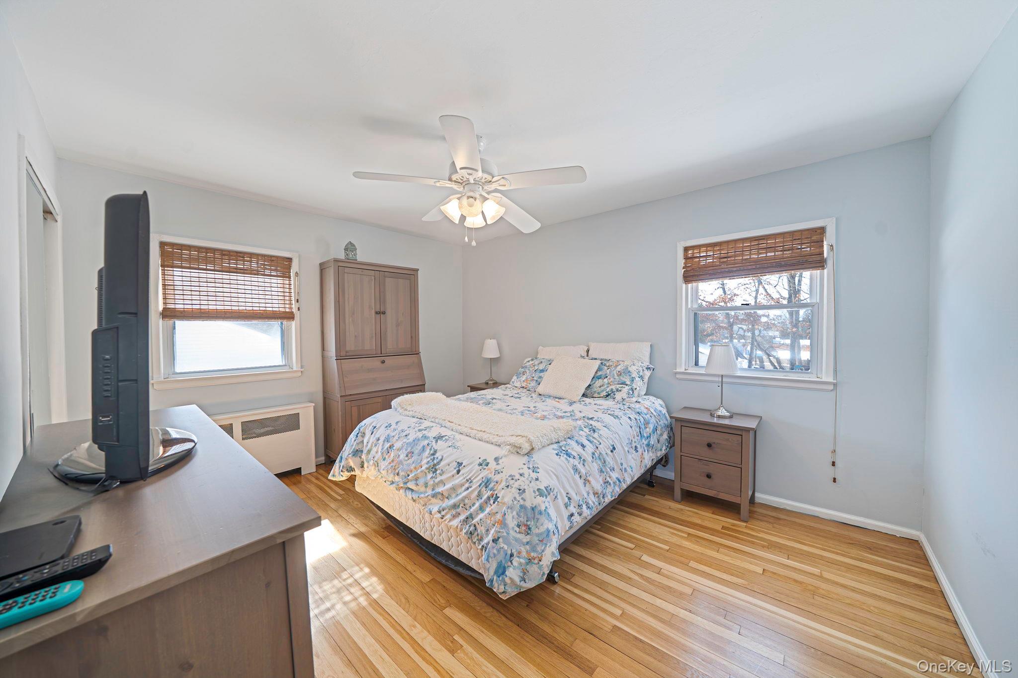 #8 photo, 122 Weaver Road, West Sayville , NY 11796