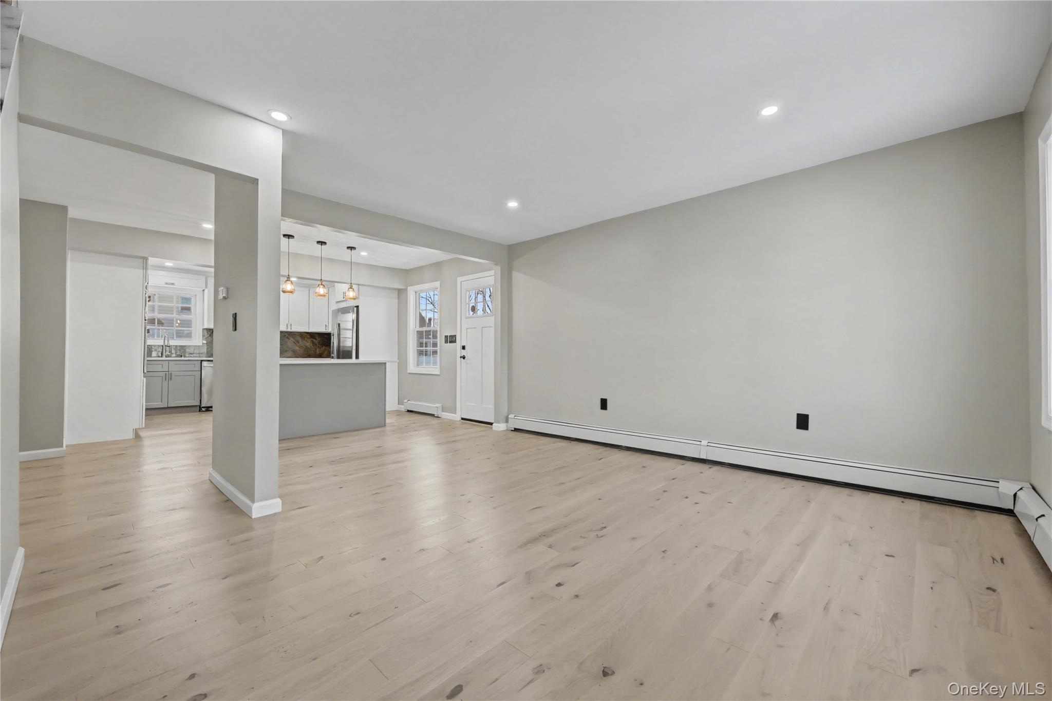 #8 photo, 119 Grant Boulevard, Bellmore , NY 11710