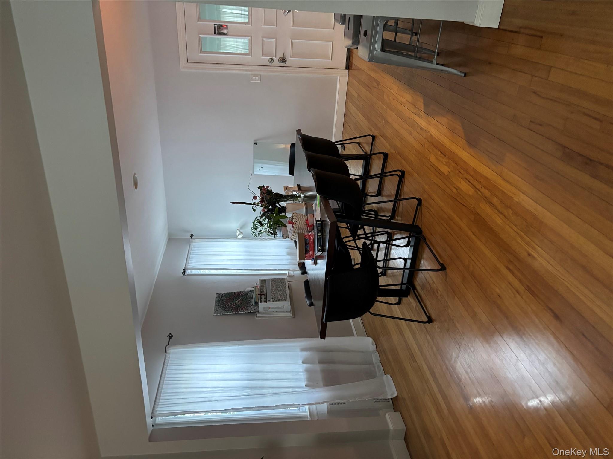 #4 photo, 570 Church Avenue, Woodmere , NY 11598