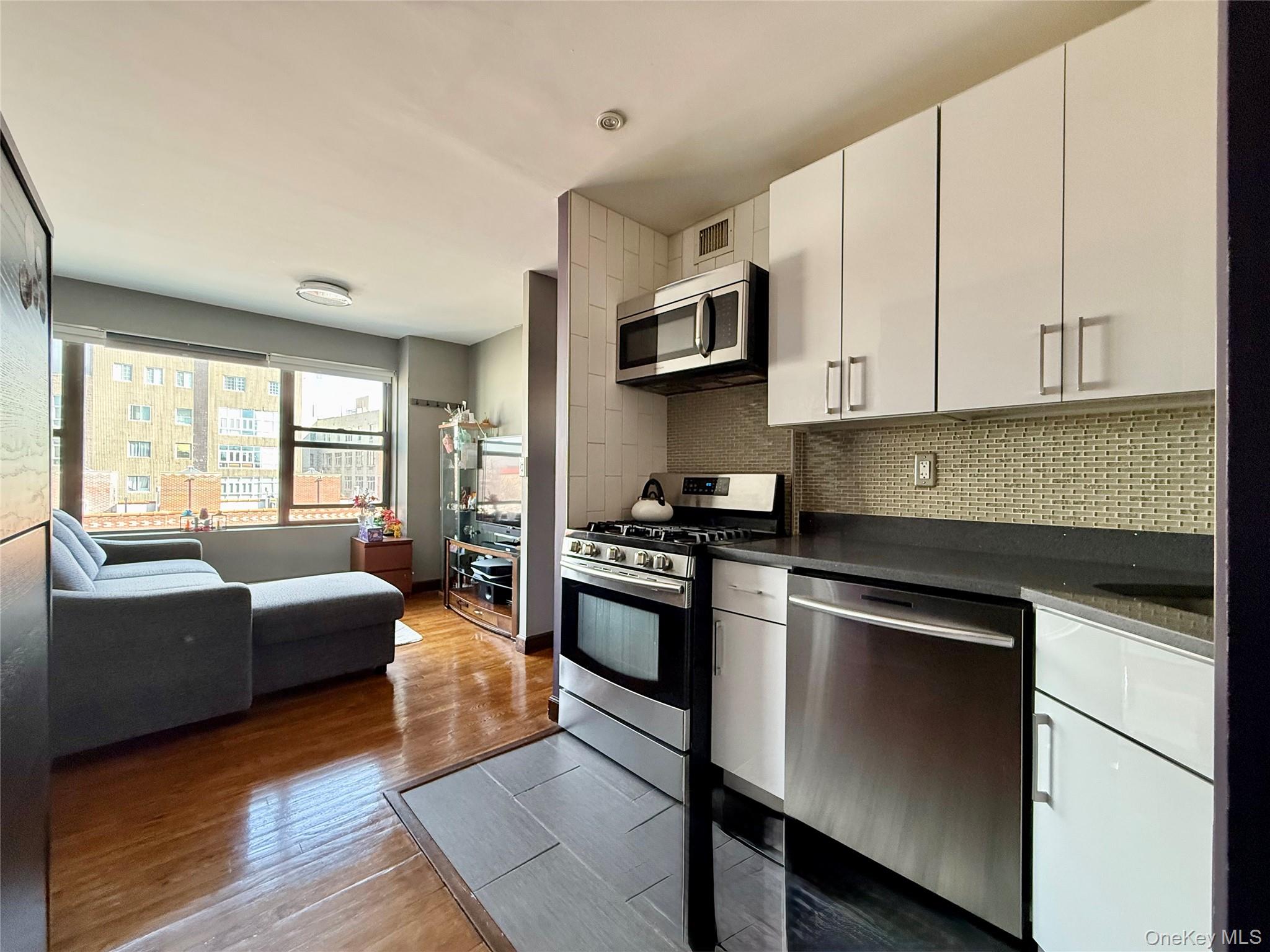 #10 photo, 8714 57th Road, Куинс ‖ Elmhurst , NY 11373