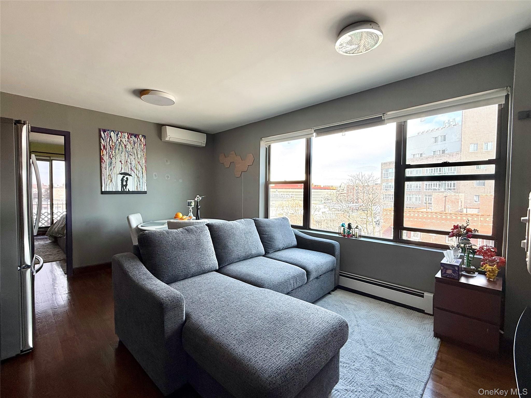 #2 photo, 8714 57th Road, Куинс ‖ Elmhurst , NY 11373