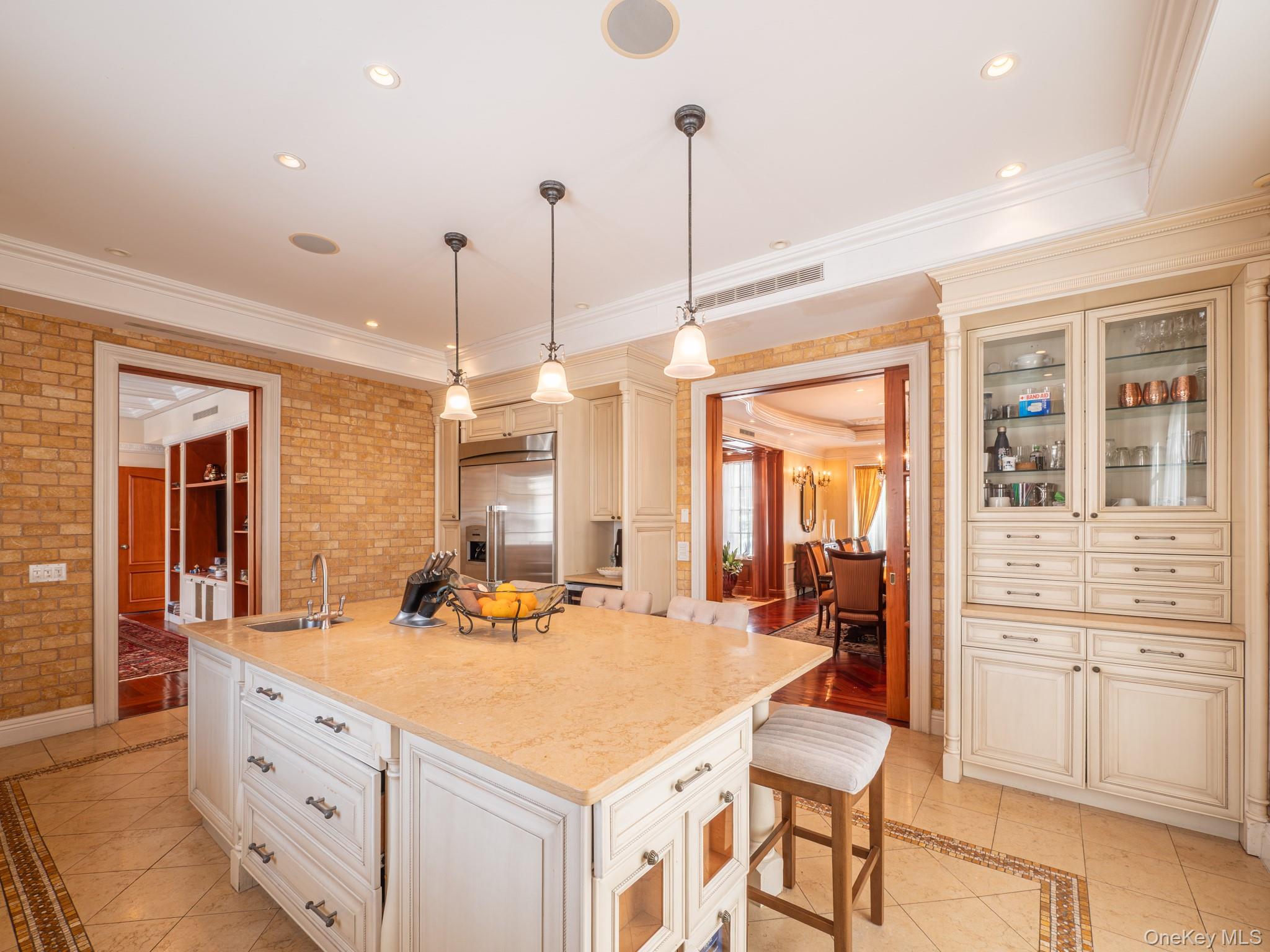 #12 photo, Jamaica, Jamaica , NY 11432