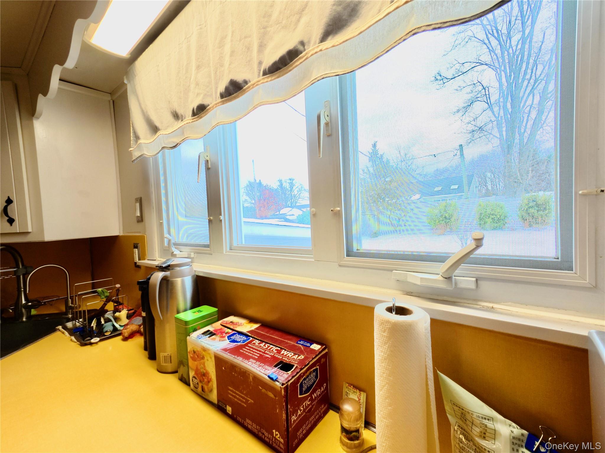 #12 photo, 10 Kings Park Road, Commack , NY 11725