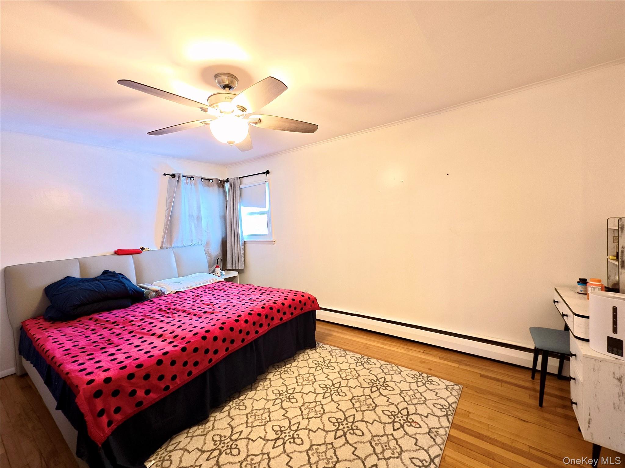 #20 photo, 10 Kings Park Road, Commack , NY 11725