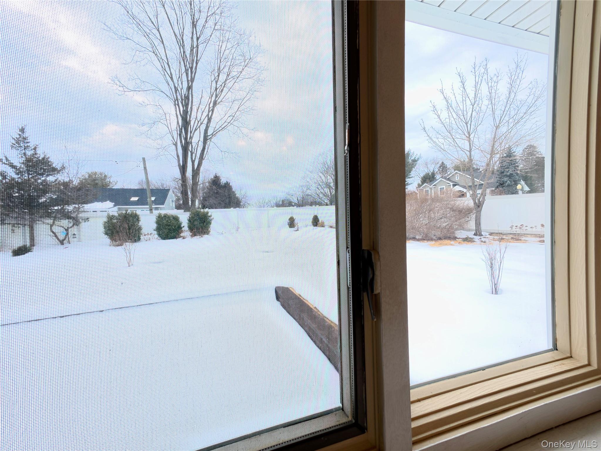 #9 photo, 10 Kings Park Road, Commack , NY 11725