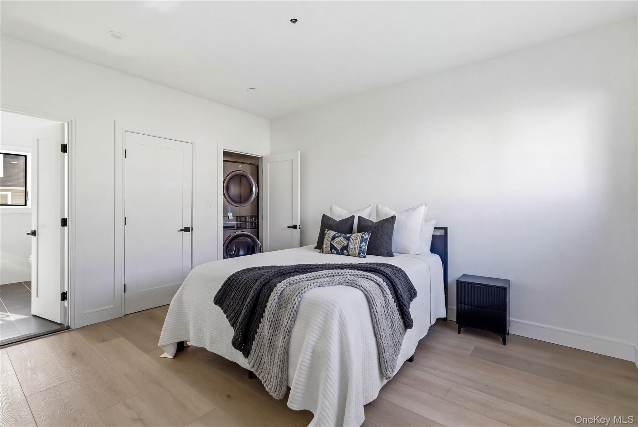 #12 photo, 56 Suffolk Road, ناسو Island Park , NY 11558