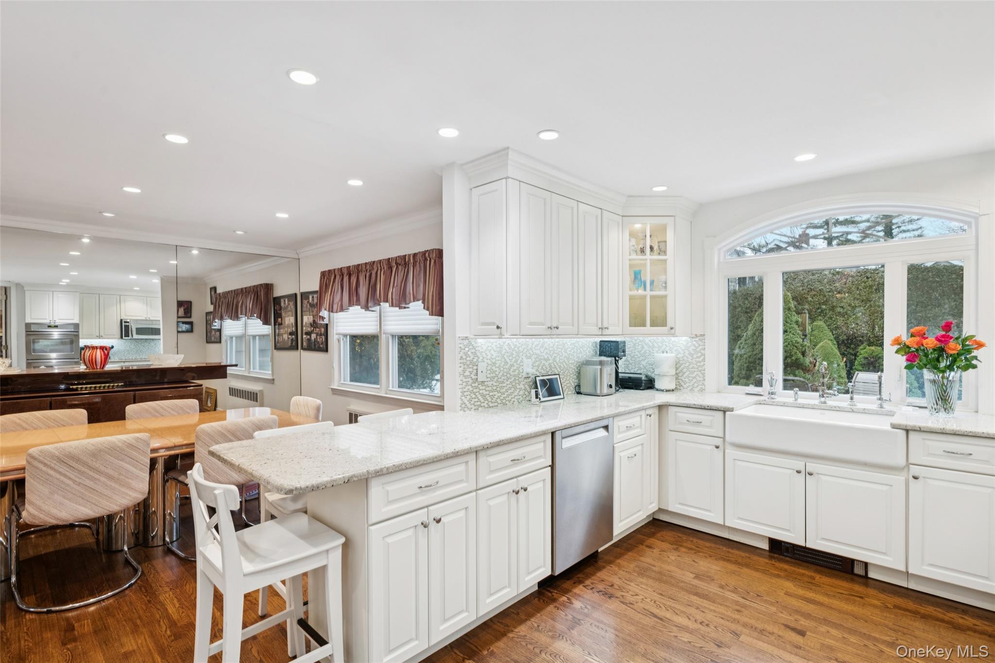 #11 photo, 982 Clark Place, Woodmere , NY 11598