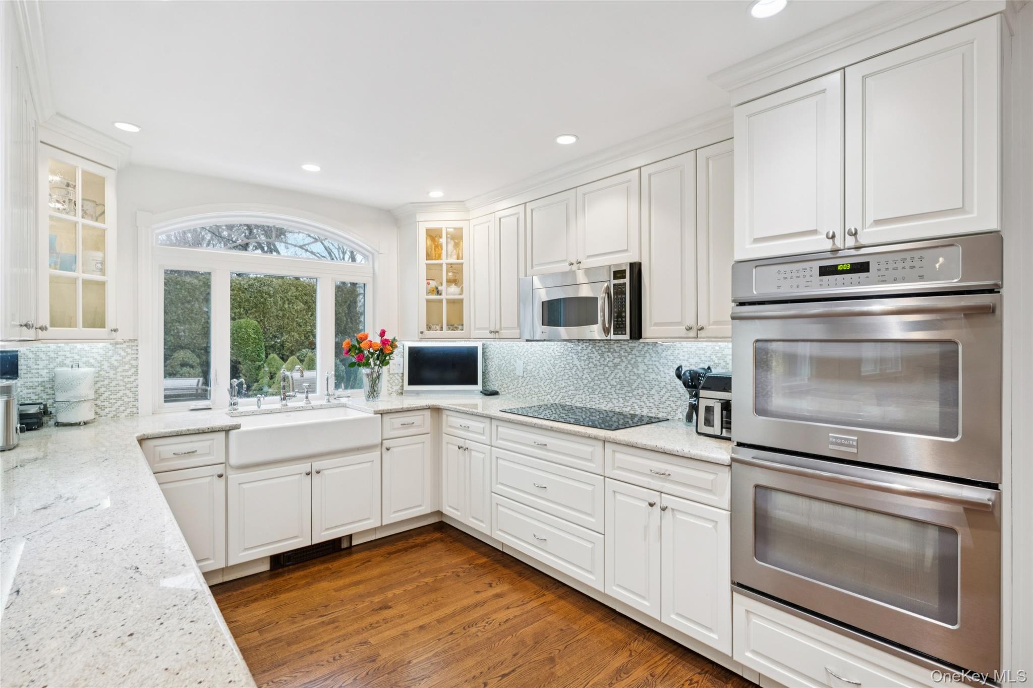 #12 photo, 982 Clark Place, Woodmere , NY 11598