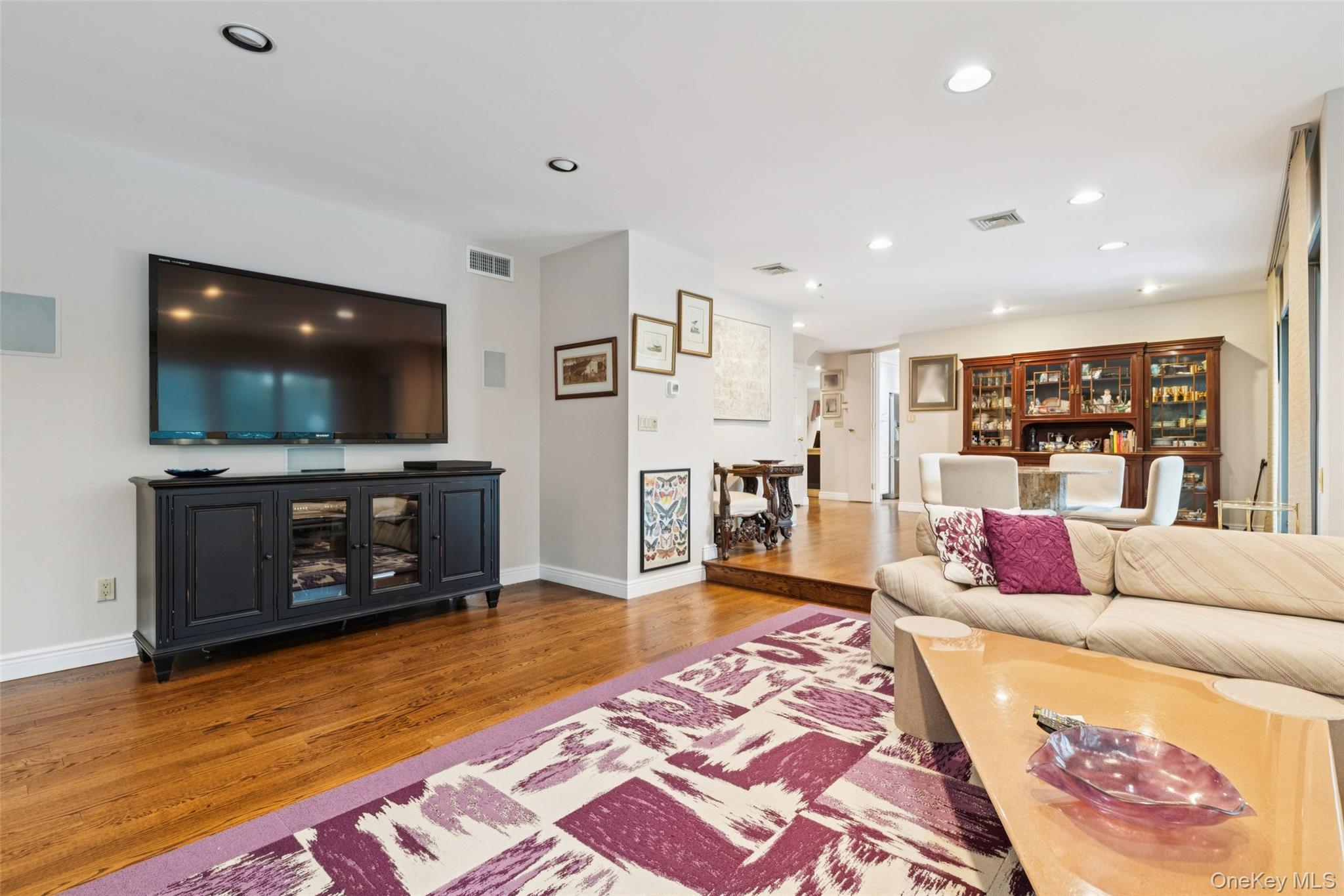 #18 photo, 982 Clark Place, Woodmere , NY 11598