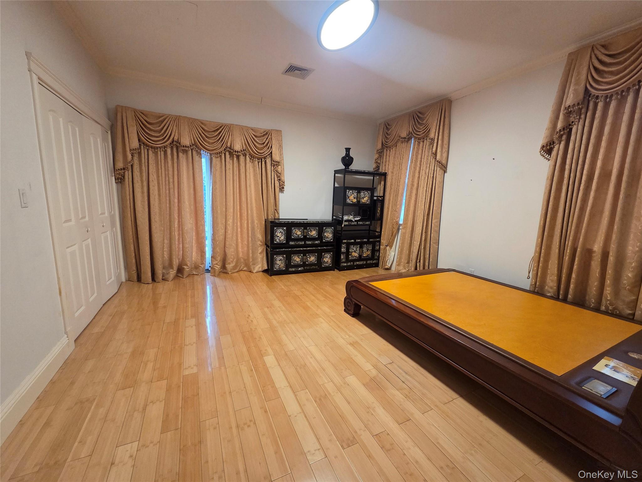 #11 photo, 3562 168th Street, Flushing , NY 11358