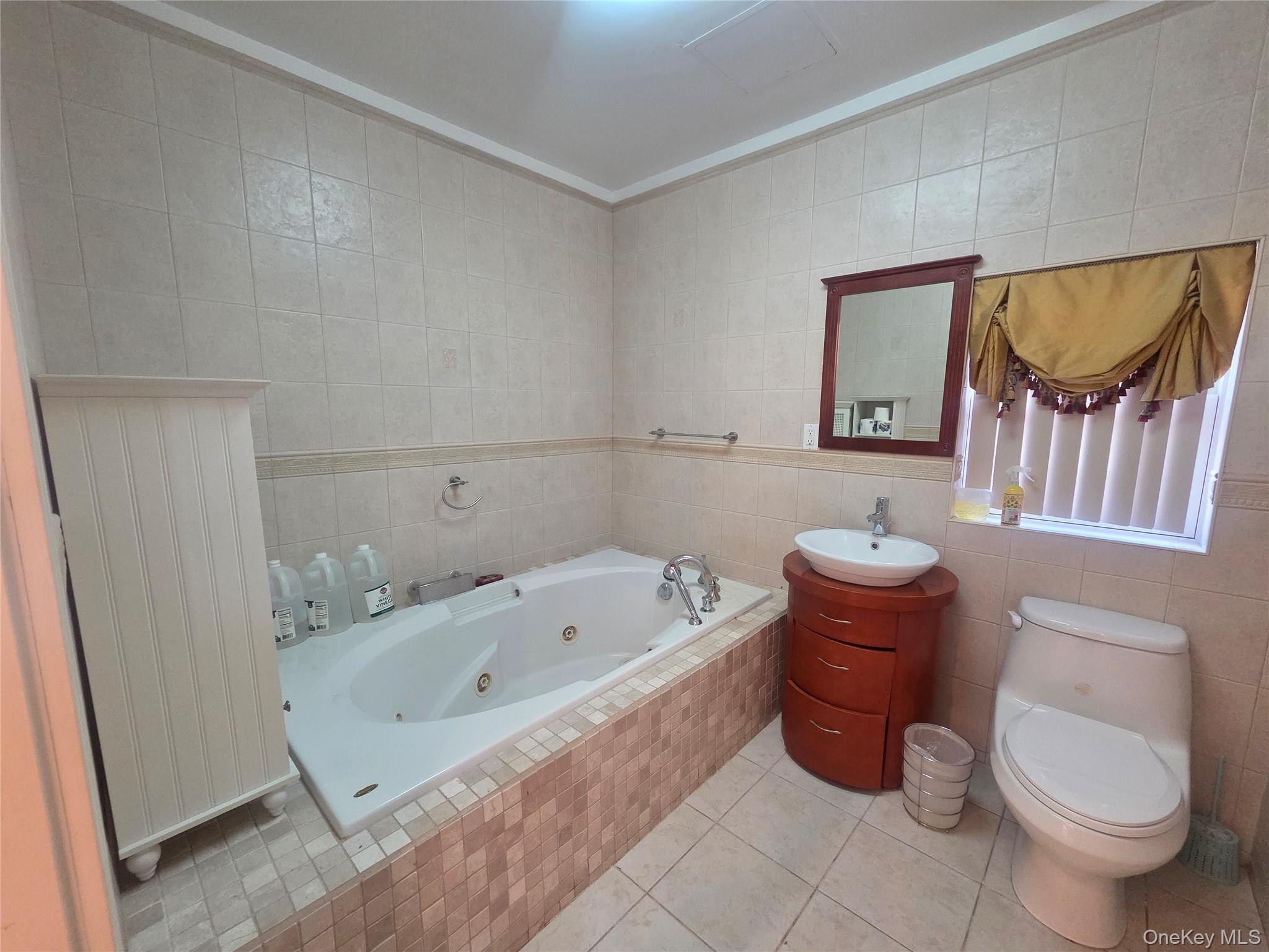 #12 photo, 3562 168th Street, Flushing , NY 11358