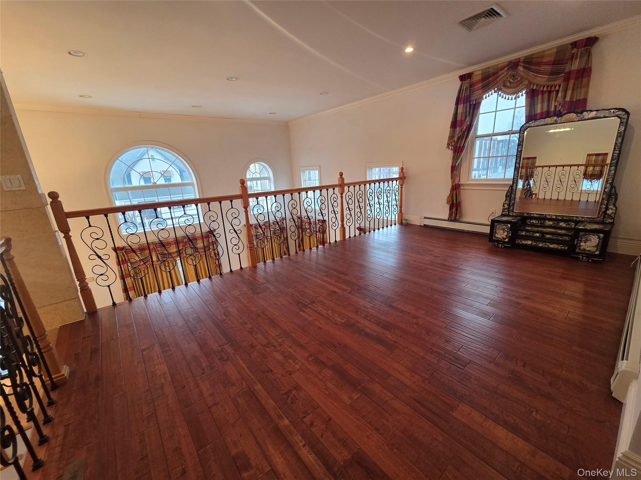 #15 photo, 3562 168th Street, Flushing , NY 11358