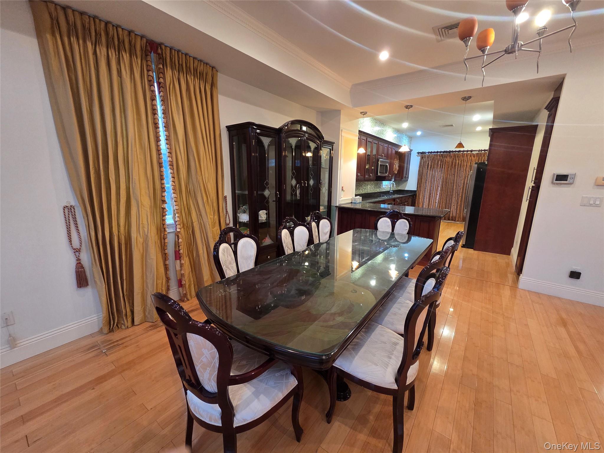 #7 photo, 3562 168th Street, Flushing , NY 11358