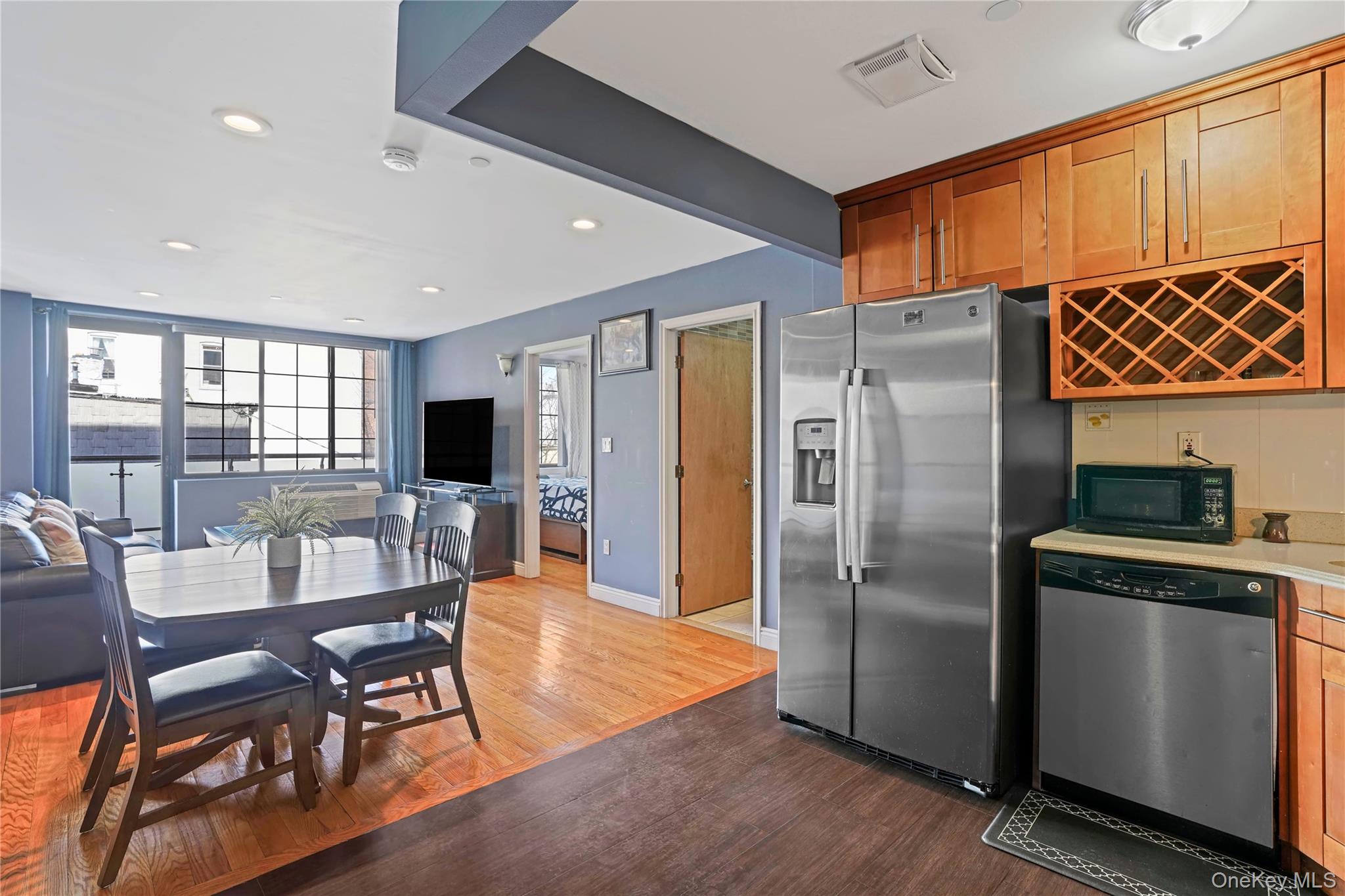 #4 photo, 311 Saint Nicholas Avenue, 뉴욕퀸즈 Ridgewood , NY 11385