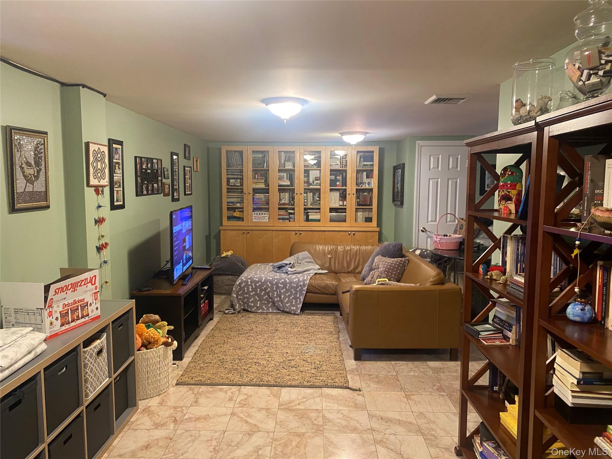 #11 photo, 6139 184th Street, Fresh Meadows , NY 11365