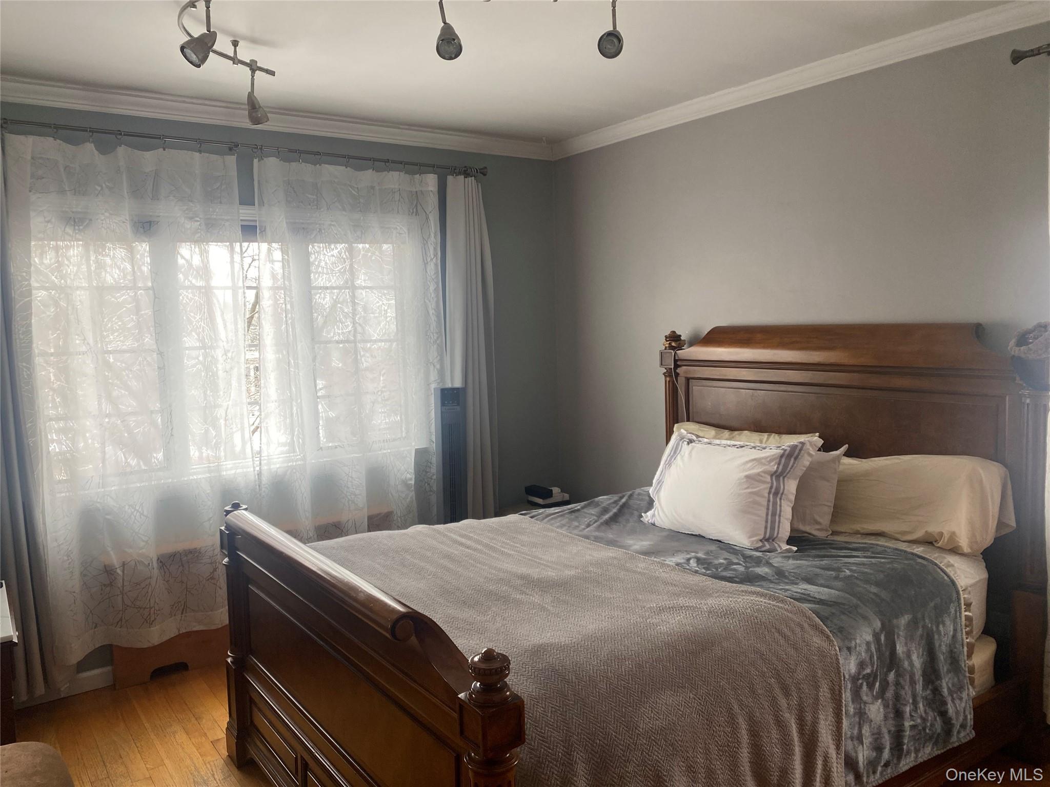 #18 photo, 6139 184th Street, Fresh Meadows , NY 11365