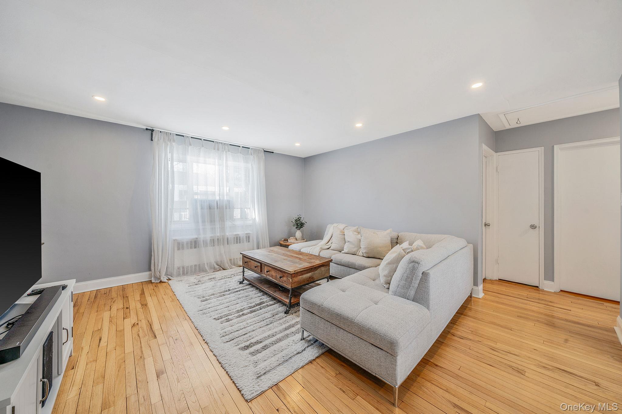 #10 photo, 224-24 Manor Road, Queens Village , NY 11427