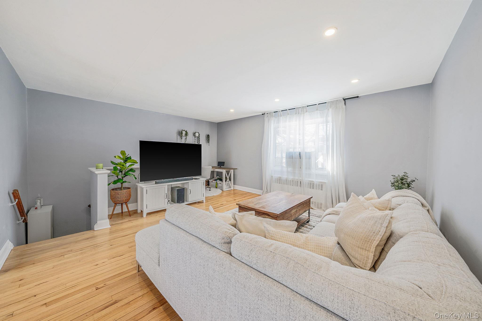 #9 photo, 224-24 Manor Road, Queens Village , NY 11427