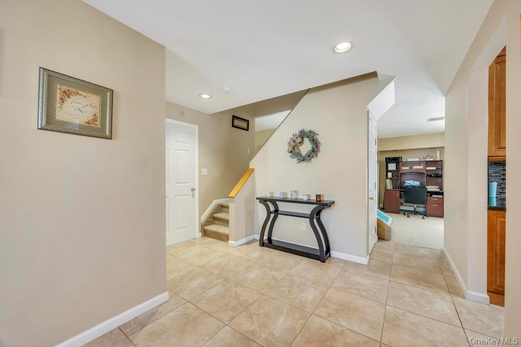 #12 photo, 436 8th Street, Саффолк ‖ Bohemia , NY 11716