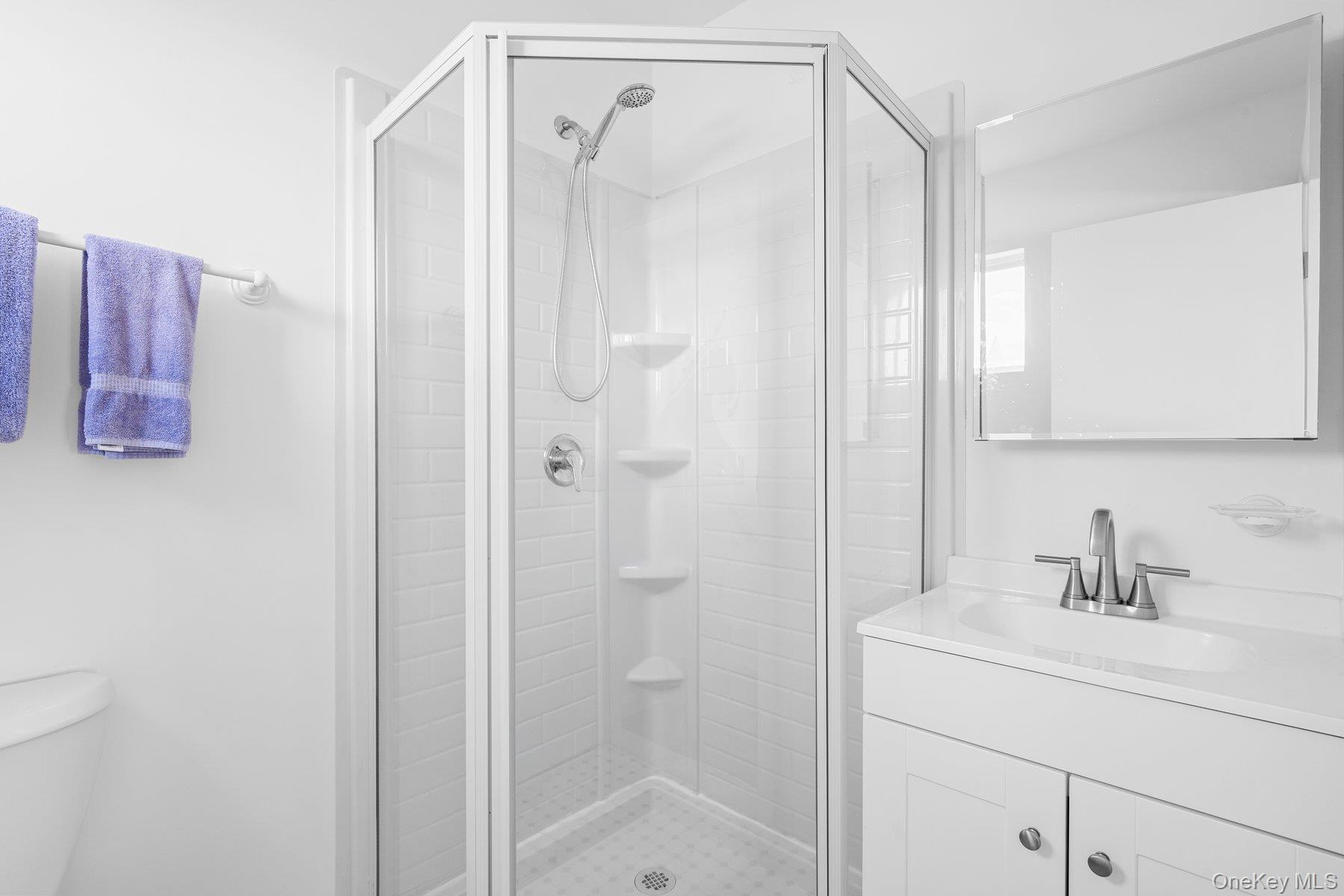 #17 photo, 654A Dune Road, Westhampton Dunes , NY 11978