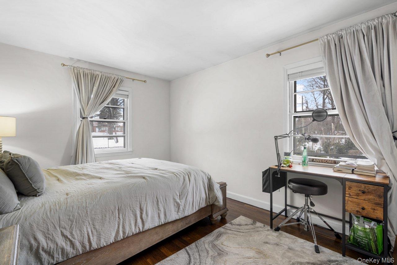 #12 photo, 1015 Mamaroneck Avenue, White Plains , NY 10605