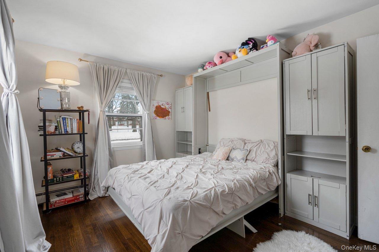 #13 photo, 1015 Mamaroneck Avenue, White Plains , NY 10605