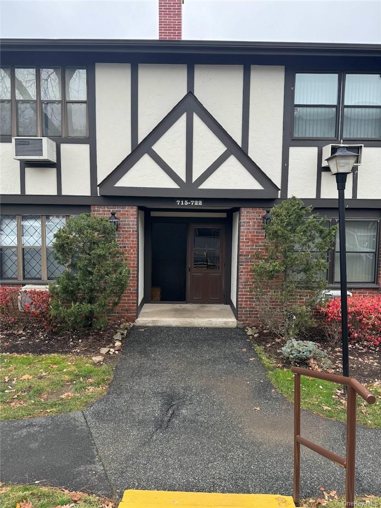 #1 photo, 716 Sierra Vista Lane, Valley Cottage , NY 10989