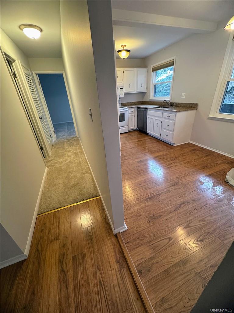 #4 photo, 716 Sierra Vista Lane, Valley Cottage , NY 10989