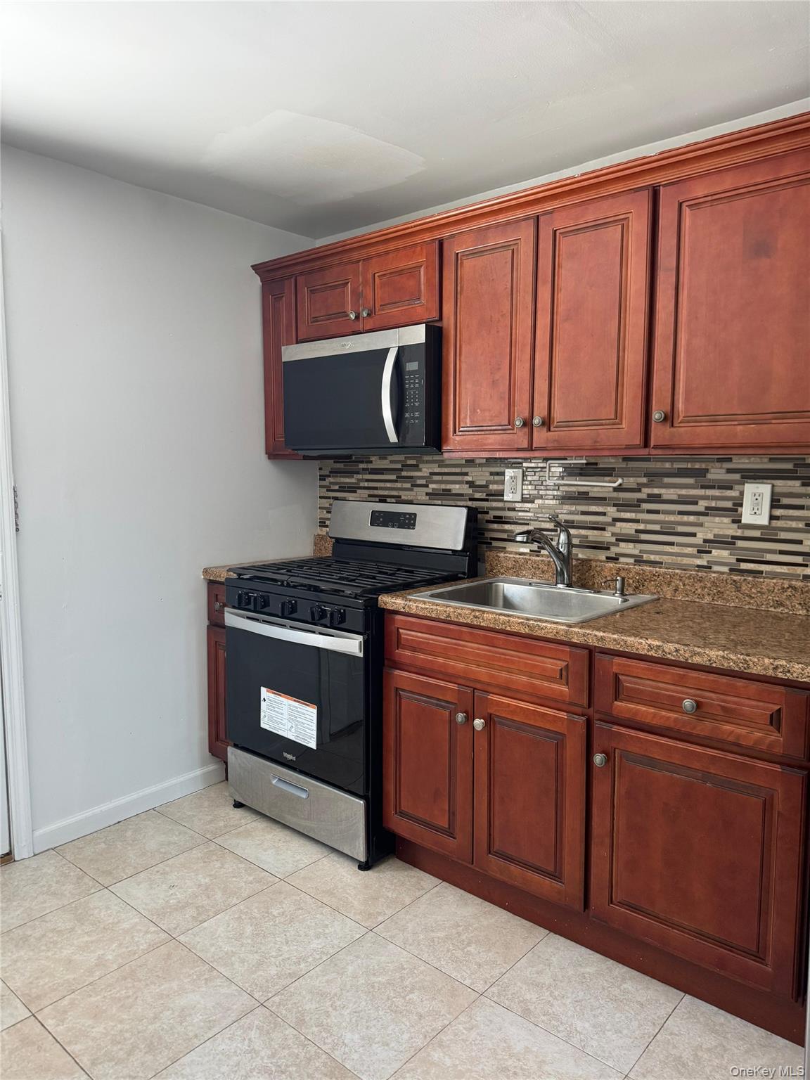 #4 photo, 221 Woodland Avenue, Yonkers , NY 10703